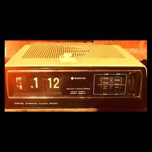 Vintage Sanyo Clock Radio Manufacturing date 1979